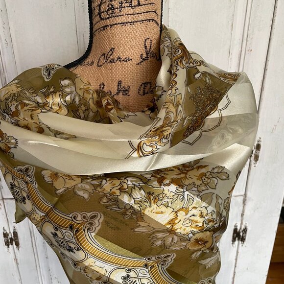 Women's Large 40' Square Scarf w/ Gold and White Baroque Floral Pattern - Picture 2 of 14